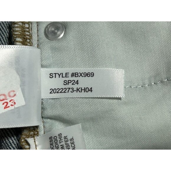 J.Crew Women's Classic Straight Jean in Bronson Wash - Sz 28 - Picture 9 of 10